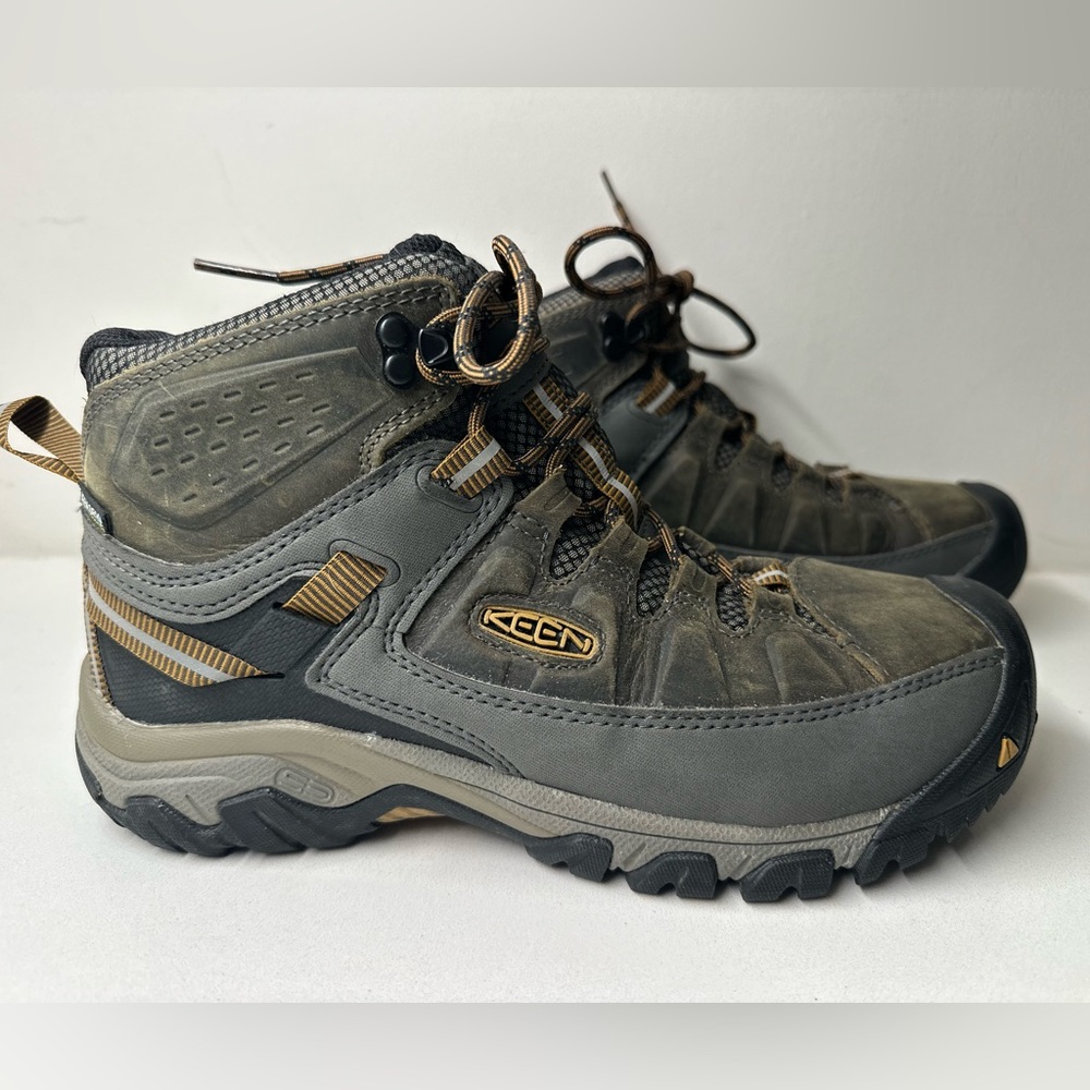 Keen Targhee III Waterproof Mid Boots Women’s -size 8.5 Olive/brown Hiking